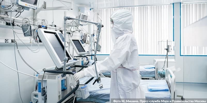 Собянин утвердил размер допвыплат лечащим COVID-19 медработникам